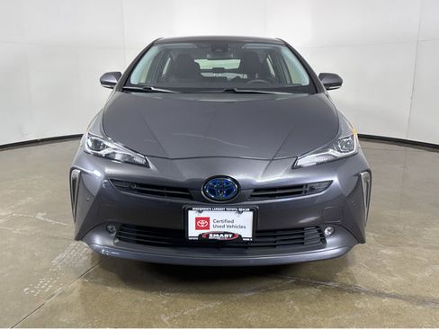 Used 2021 Toyota Prius LE image 13