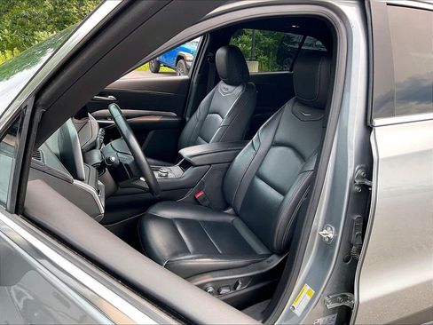 Used 2024 Cadillac XT4 Premium Luxury AWD/4WD image 9
