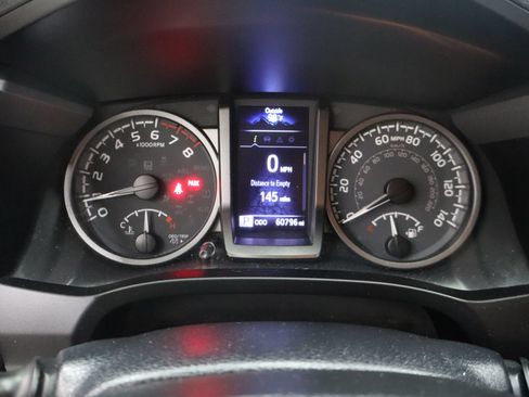 Used 2020 Toyota Tacoma TRD Sport RWD image 17