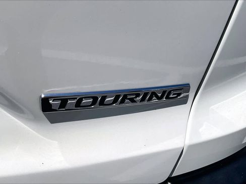 Used 2018 Honda CR-V Touring image 10