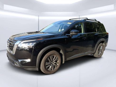 Used 2023 Nissan Pathfinder SV FWD image 7