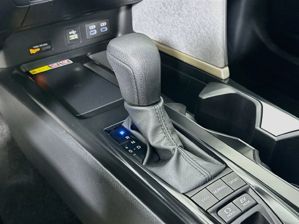 Used 2026 Toyota Camry LE w/ Convenience Package FWD image 17