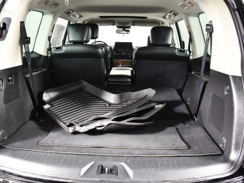 Used 2022 Nissan Armada SL w/ Captain's Chairs Package AWD/4WD image 54