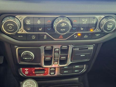 New 2026 Jeep Gladiator Sport AWD/4WD image 27