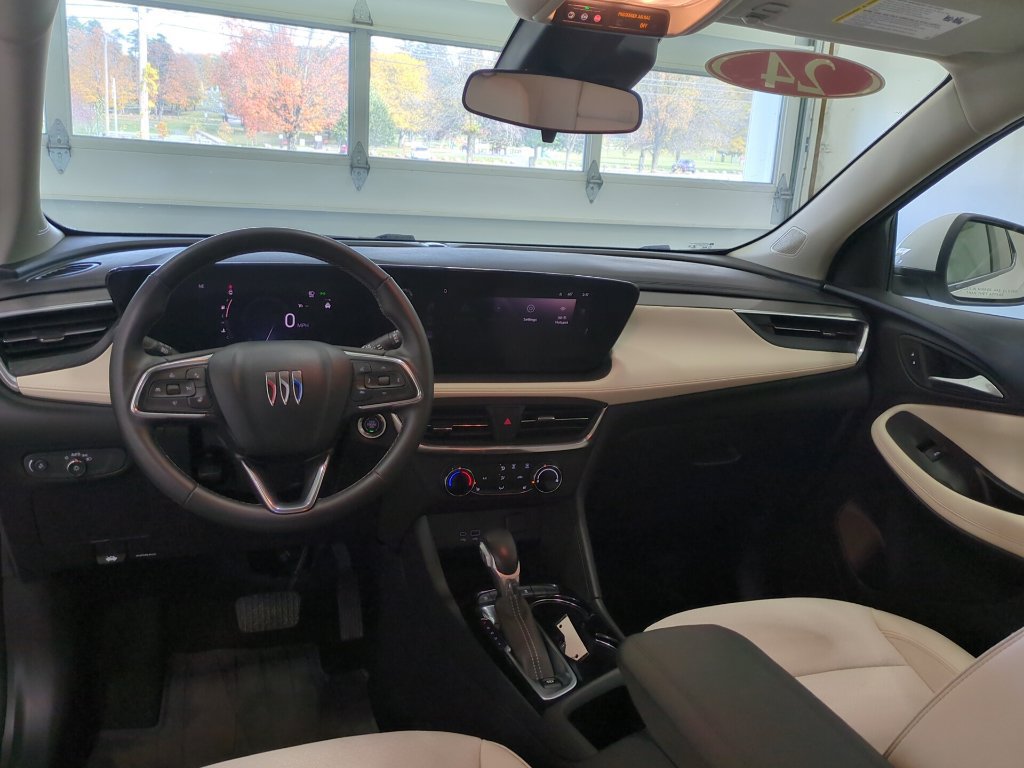 Used 2024 Buick Encore GX Preferred w/ Comfort Package AWD/4WD image 7