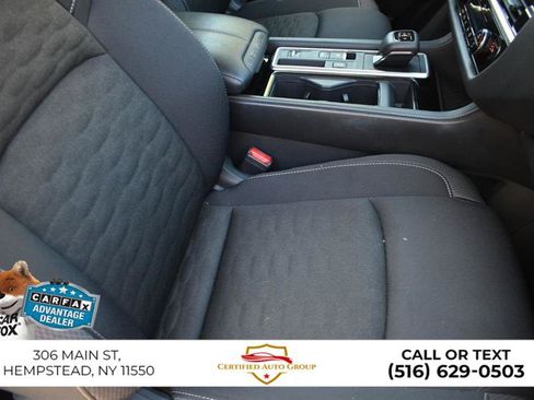 Used 2025 Nissan Pathfinder SV FWD image 25