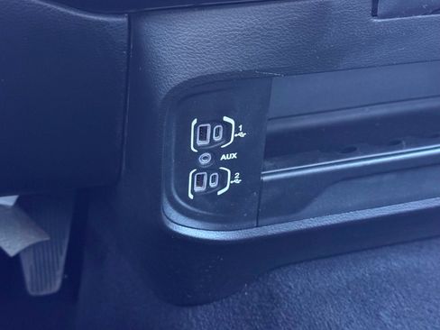 Used 2024 RAM 3500 Big Horn image 23