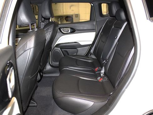 Certified 2025 Jeep Compass Limited AWD/4WD image 26