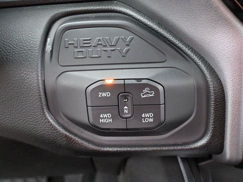 Used 2025 RAM 2500 Big Horn AWD/4WD image 24