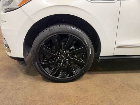 Used 2024 Lincoln Navigator Black Label AWD/4WD image 90