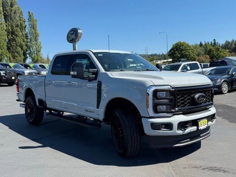 New 2025 Ford F350 Lariat w/ Lariat Ultimate Package AWD/4WD image 3