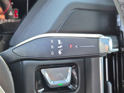 Used 2026 GMC Yukon Denali w/ Advanced Technology Package image 28