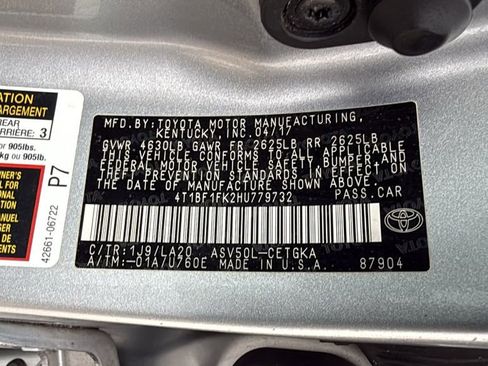 Used 2017 Toyota Camry XLE w/ Moonroof Package image 32