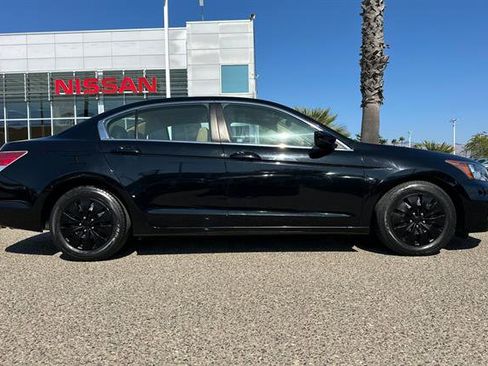 Used 2012 Honda Accord LX image 3