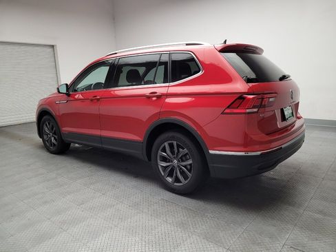Used 2022 Volkswagen Tiguan SE FWD image 3