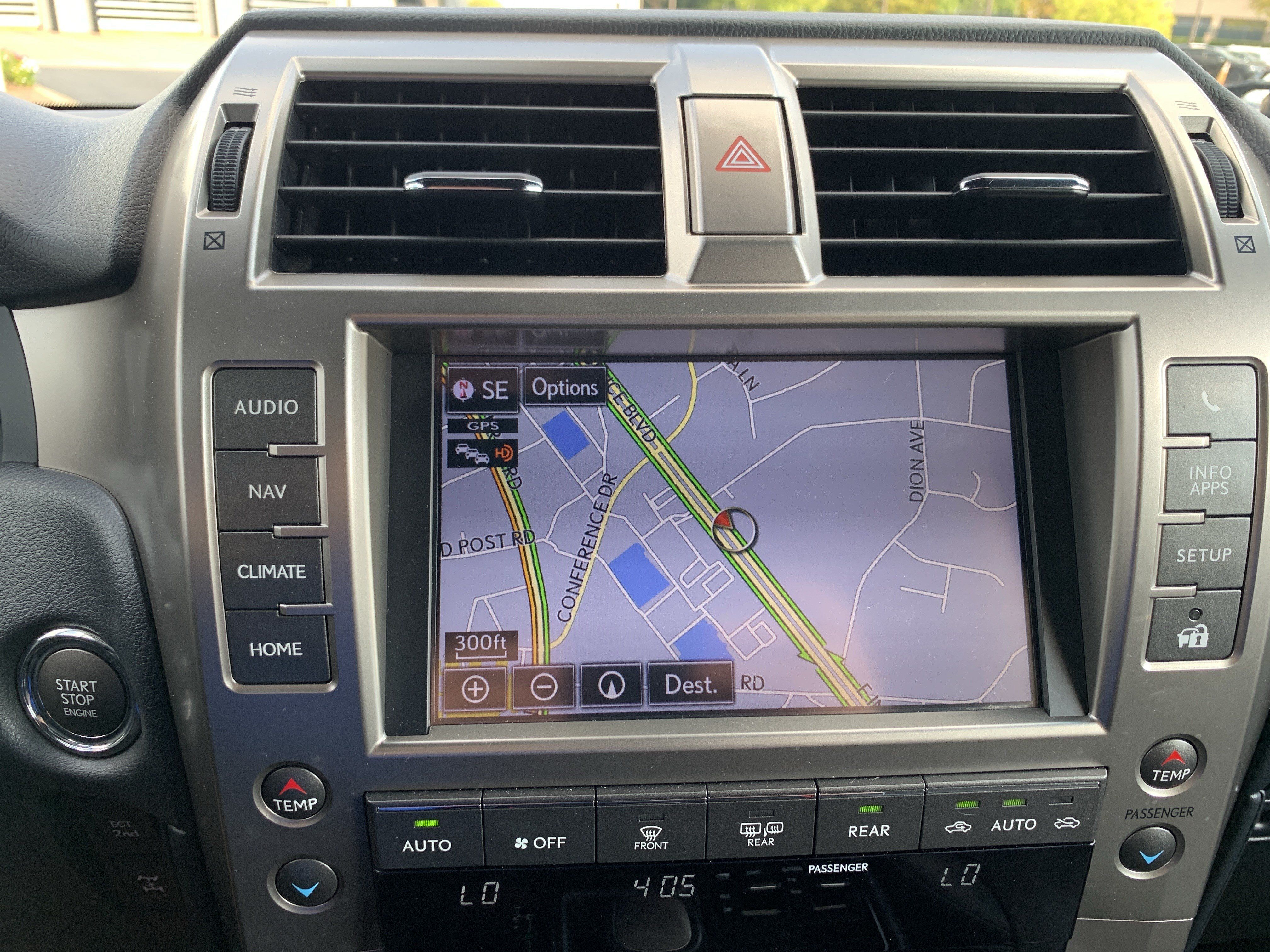 Used 2021 Lexus GX 460 Premium w/ Accessory Package AWD/4WD image 24