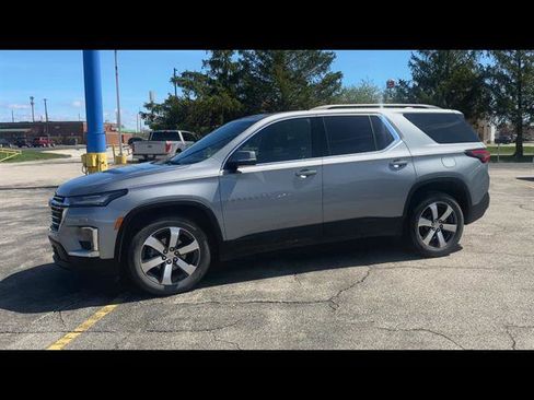 Used 2023 Chevrolet Traverse LT w/ LT Premium Package image 30