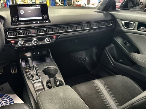 Used 2025 Honda Civic Sport image 27