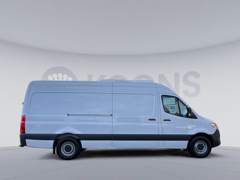 New 2025 Mercedes-Benz Sprinter 2500 image 14