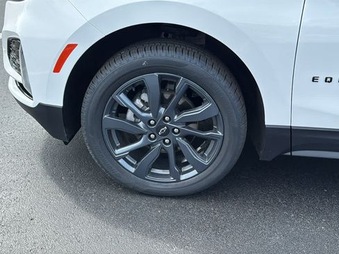 Certified 2023 Chevrolet Equinox RS AWD/4WD image 30