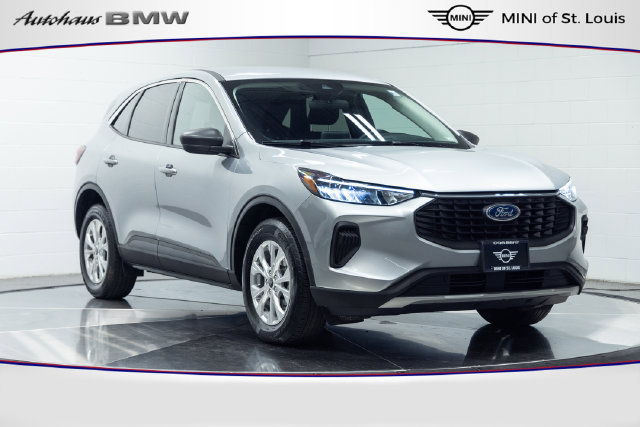 Used 2023 Ford Escape Active AWD/4WD image 1