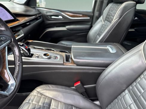 Used 2023 Cadillac Escalade Sport Platinum AWD/4WD image 19