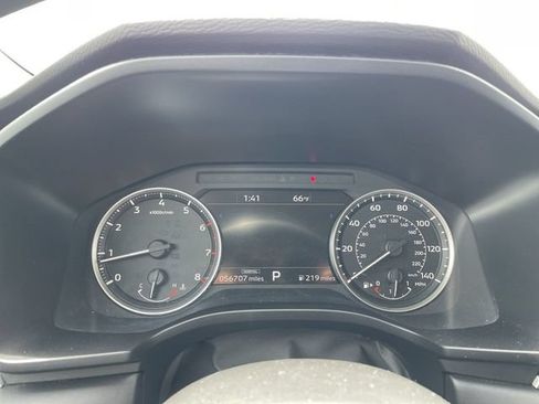 Used 2024 Mitsubishi Outlander SE FWD image 11
