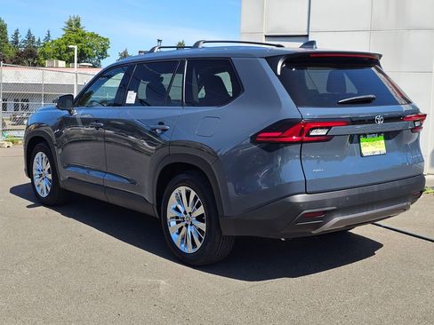 New 2026 Toyota Grand Highlander AWD image 5