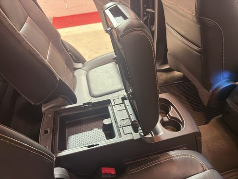 Used 2014 Ford Explorer Sport w/ Equipment Group 401A image 27