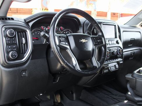 Used 2020 Chevrolet Silverado 3500 LTZ w/ Gooseneck/5TH Wheel Package image 19