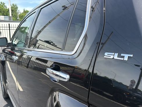 Used 2017 GMC Terrain SLT w/ Open Road Package FWD image 9