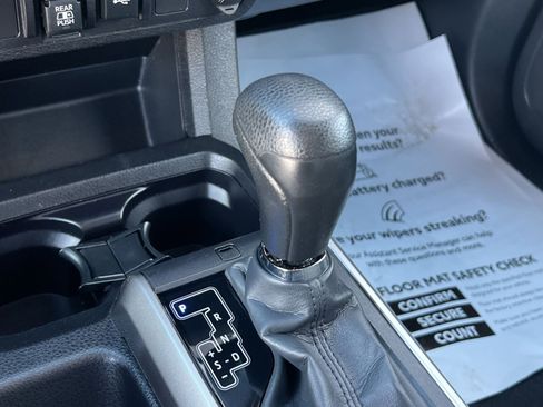 Used 2022 Toyota Tacoma SR5 image 21