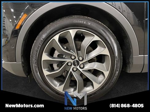 Used 2022 Lincoln Nautilus Reserve w/ Equipment Group 201A AWD/4WD image 14