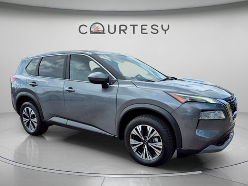 Certified 2023 Nissan Rogue SV FWD image 9