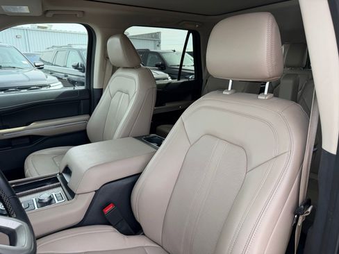 Used 2024 Ford Expedition Max Limited image 14