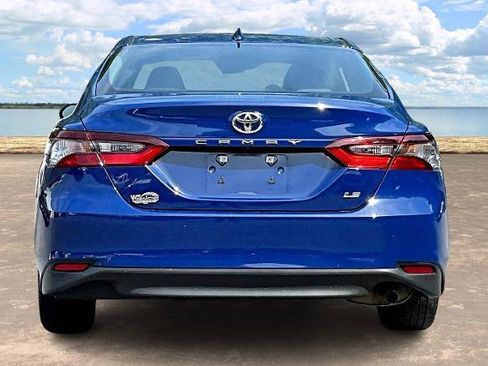 Used 2023 Toyota Camry LE image 5