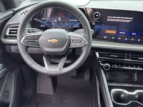 New 2026 Chevrolet Traverse LT w/ Sun and Wheel Package image 28