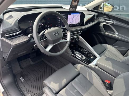 New 2025 Audi Q5 Premium Plus image 4