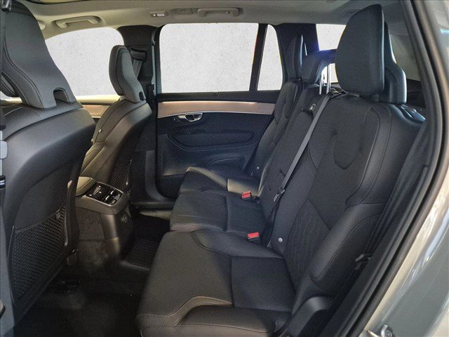 New 2027 Volvo XC90 T8 Plus AWD/4WD image 16