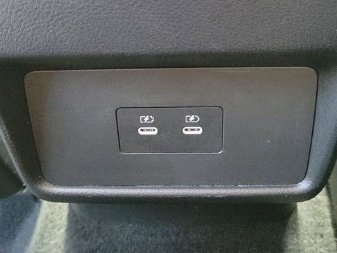 Certified 2024 Nissan Rogue SV w/ SV Premium Package image 18