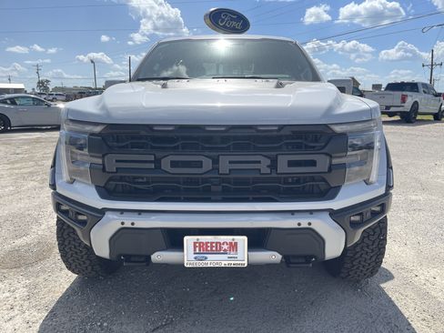 Used 2025 Ford F150 Raptor AWD/4WD image 9