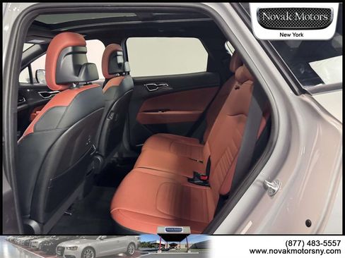 Used 2023 Kia Sportage SX image 11
