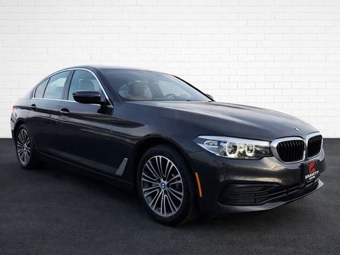 Used 2019 BMW 530i xDrive image 3