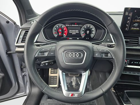 Used 2023 Audi SQ5 Prestige w/ Prestige Package AWD/4WD image 14