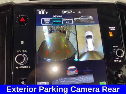 Used 2025 Subaru Ascent Touring AWD/4WD image 25