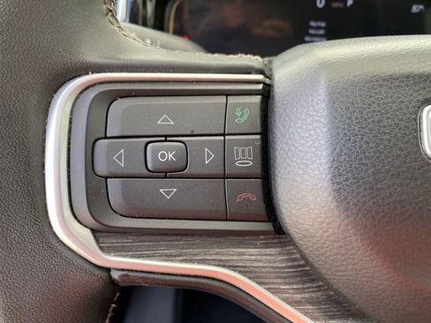 Used 2022 Jeep Wagoneer Series II AWD/4WD image 18