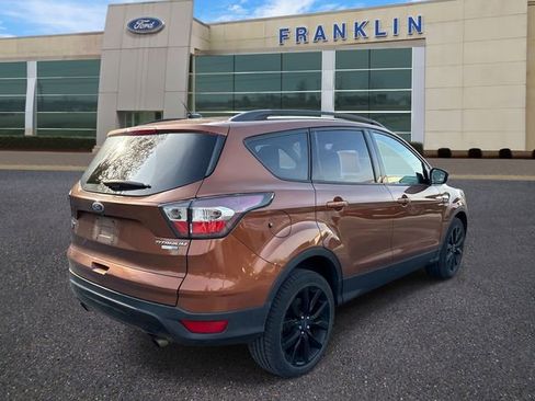 Used 2017 Ford Escape Titanium image 7