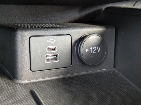 Certified 2025 Ford Escape SE image 23