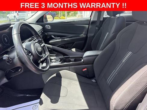 Used 2024 Hyundai Elantra SEL w/ Convenience Package FWD image 14