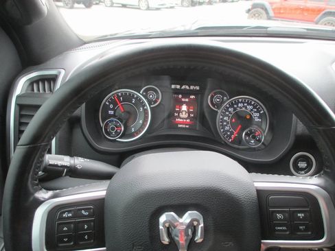 Used 2021 RAM 2500 Big Horn w/ Level 1 Equipment Group image 30